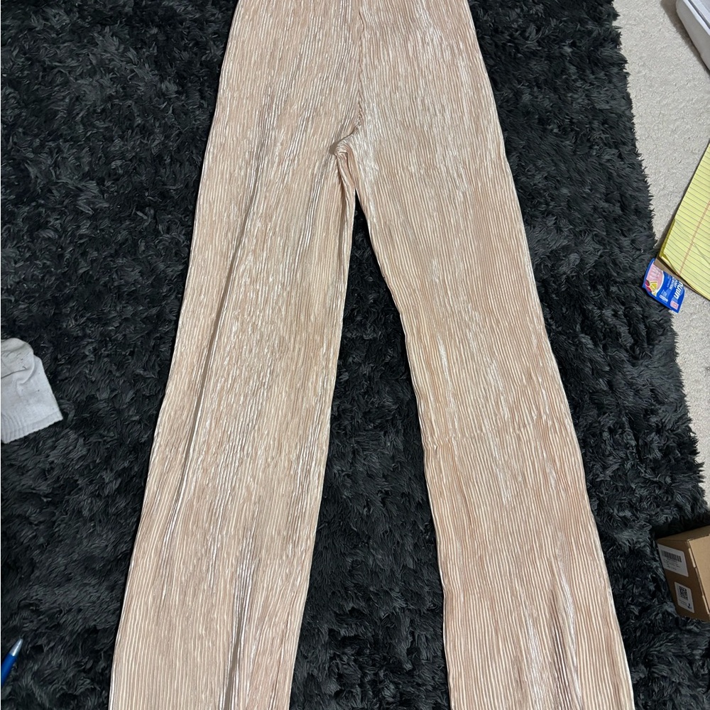 Commense Cream Pleated Pants